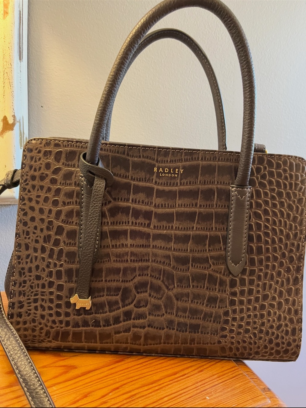 NWOT Hilary Radley Brown Leather Croc-Embossed Crossbody/Double Handle Bag.